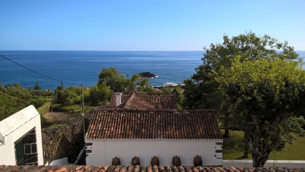 Monserrate - Galera Cottage Caloura Buitenkant foto
