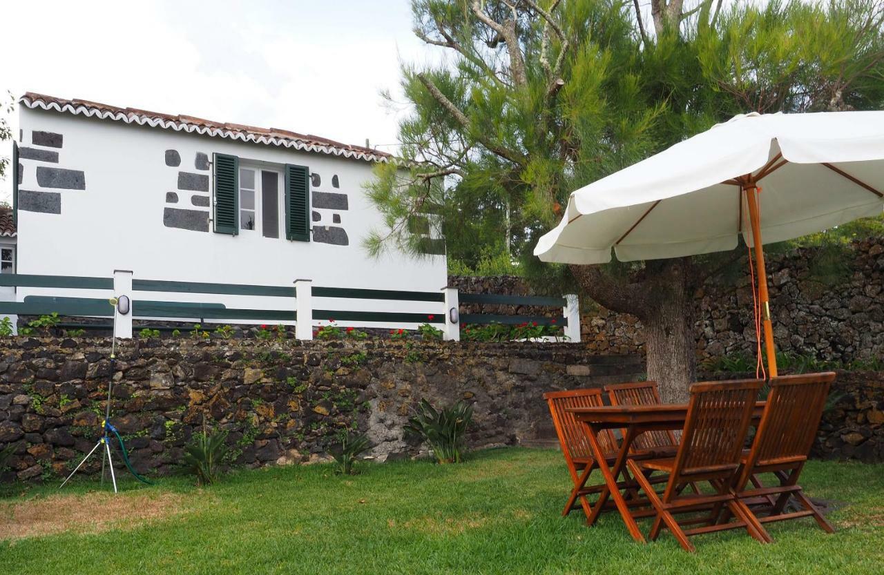 Monserrate - Galera Cottage Caloura Buitenkant foto